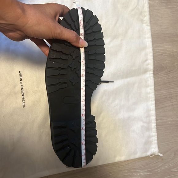 WOMAN by COMMON PROJECTS lace up black boot - Picture 12 of 16